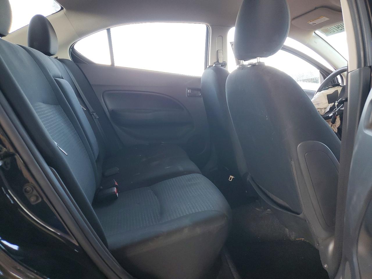 Mitsubishi Mirage G4 Es