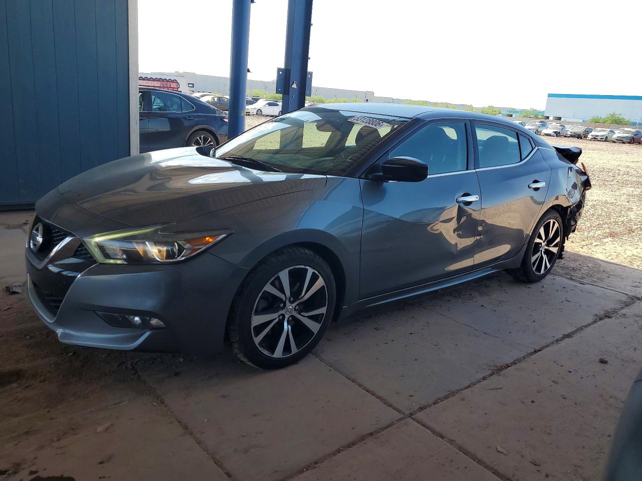 Salvage Nissan Maxima Image