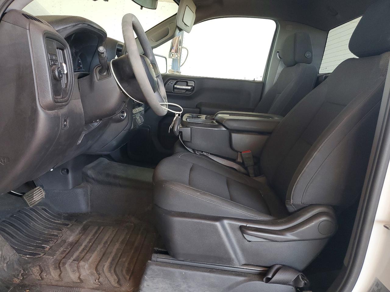 Chevrolet Silverado C1500