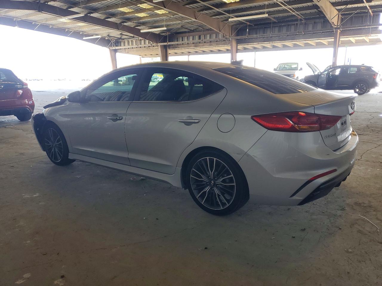Hyundai ELANTRA Sport