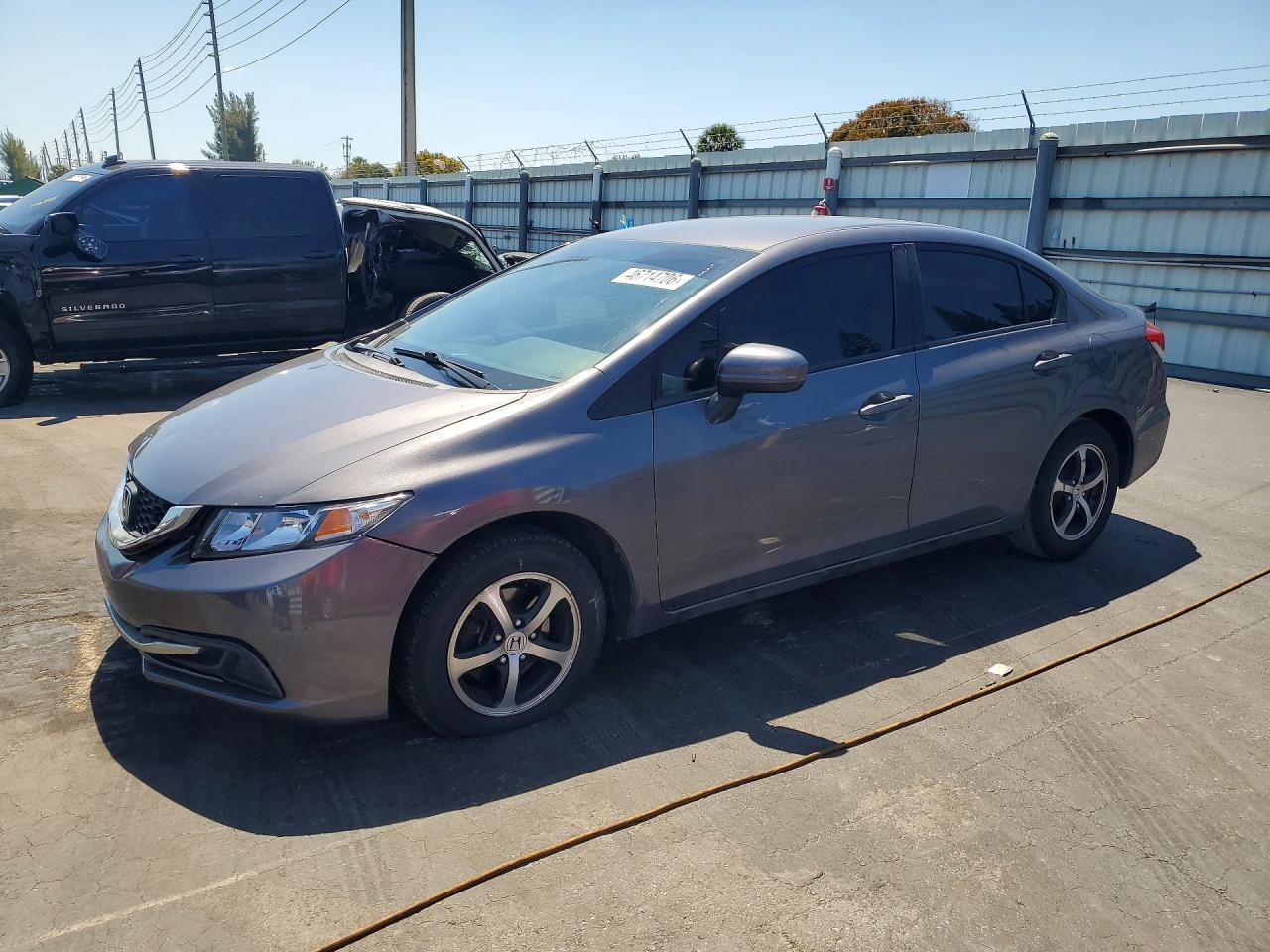 Salvage Honda Civic Image