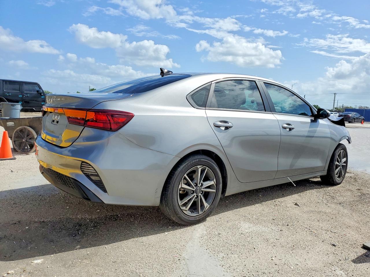 Kia Forte Lxs