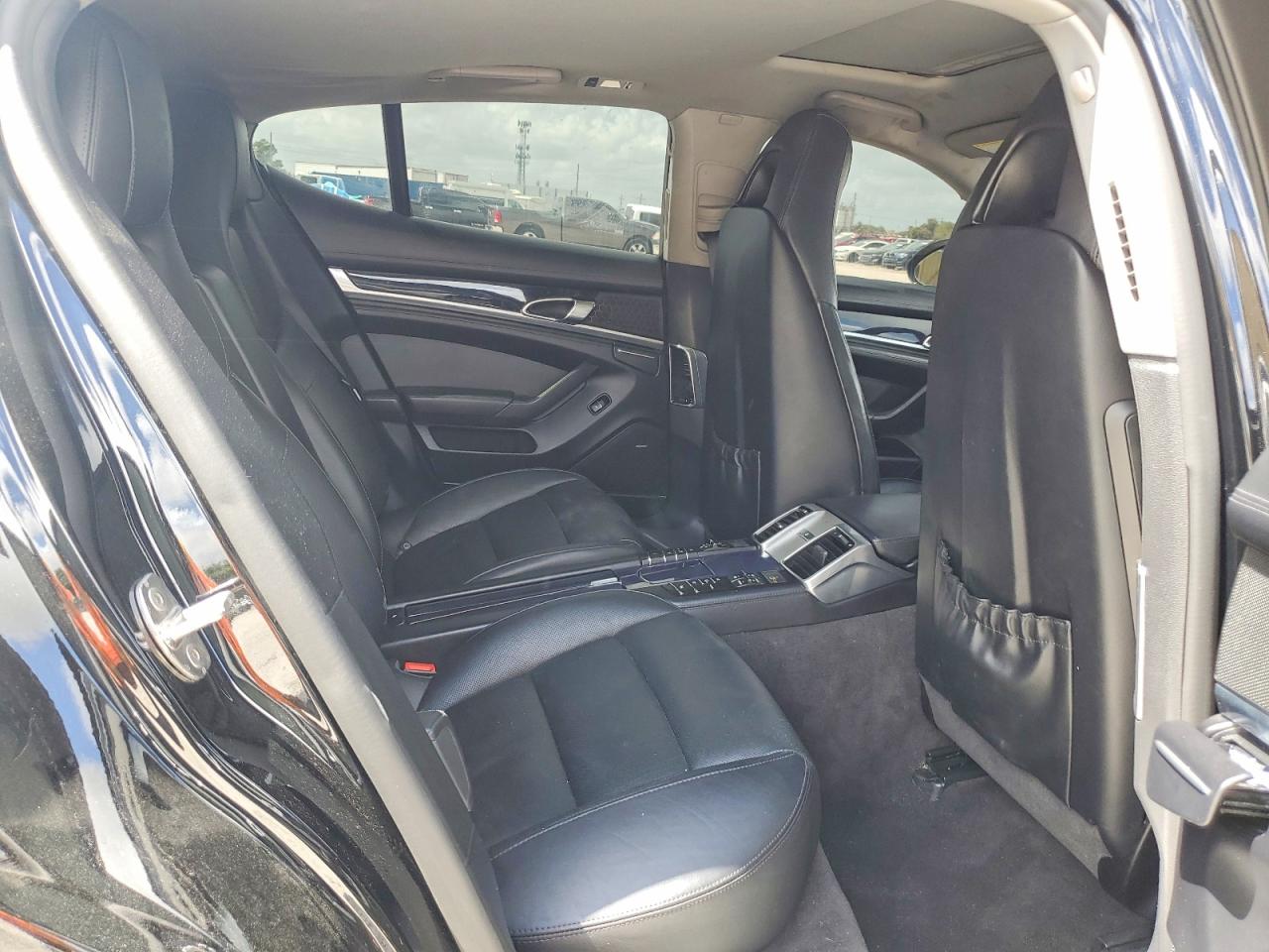 Porsche Panamera 2