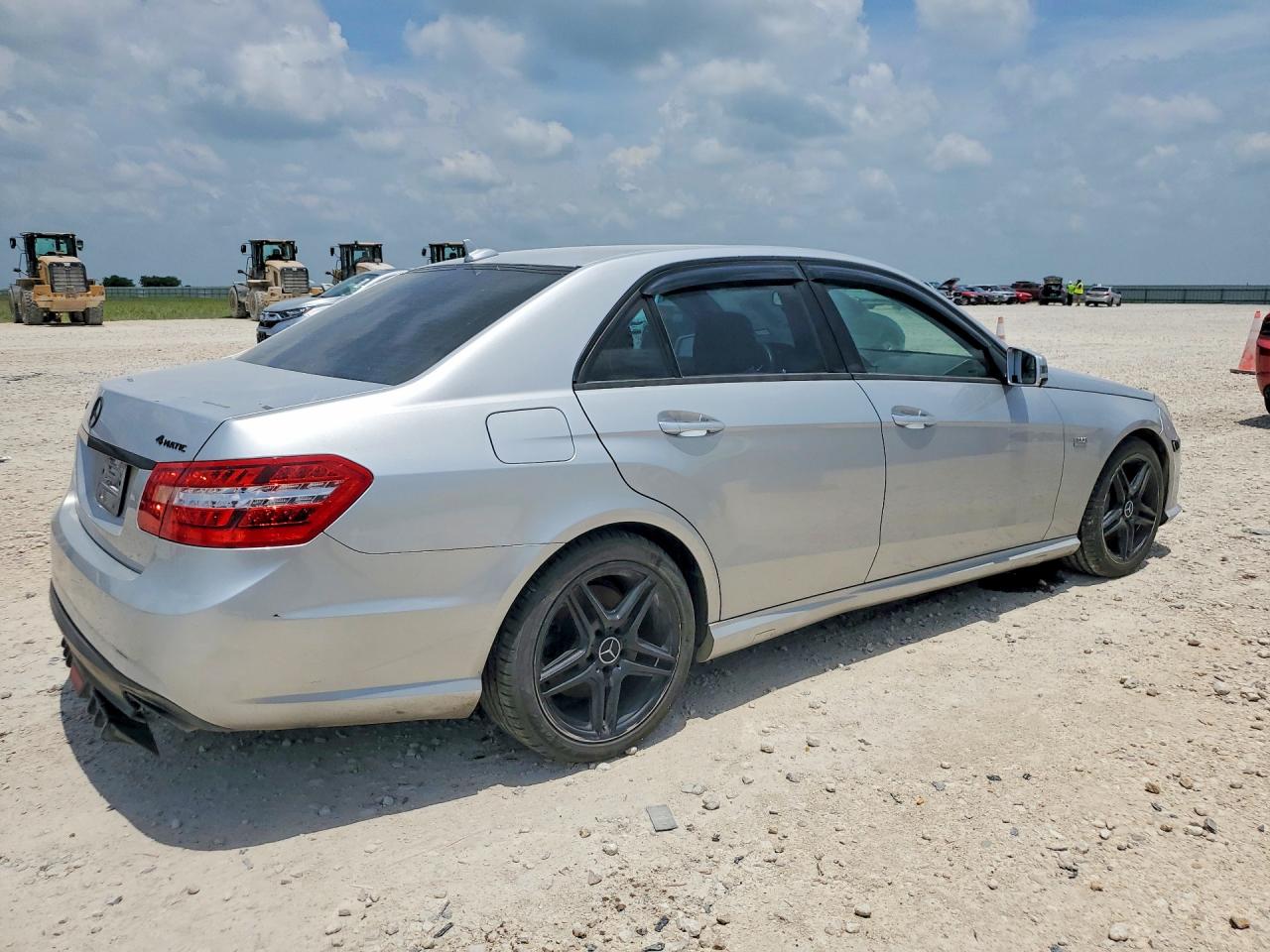 Mercedes-Benz E-Class 550 4matic