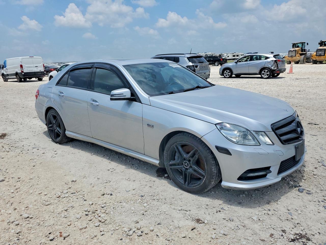 Mercedes-Benz E-Class 550 4matic