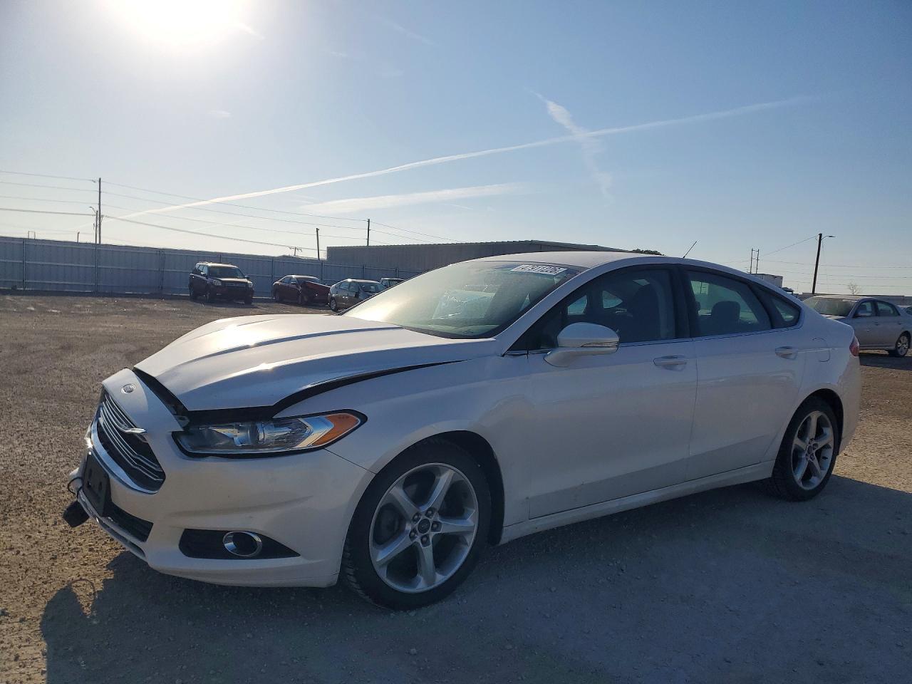 Salvage Ford Fusion Image