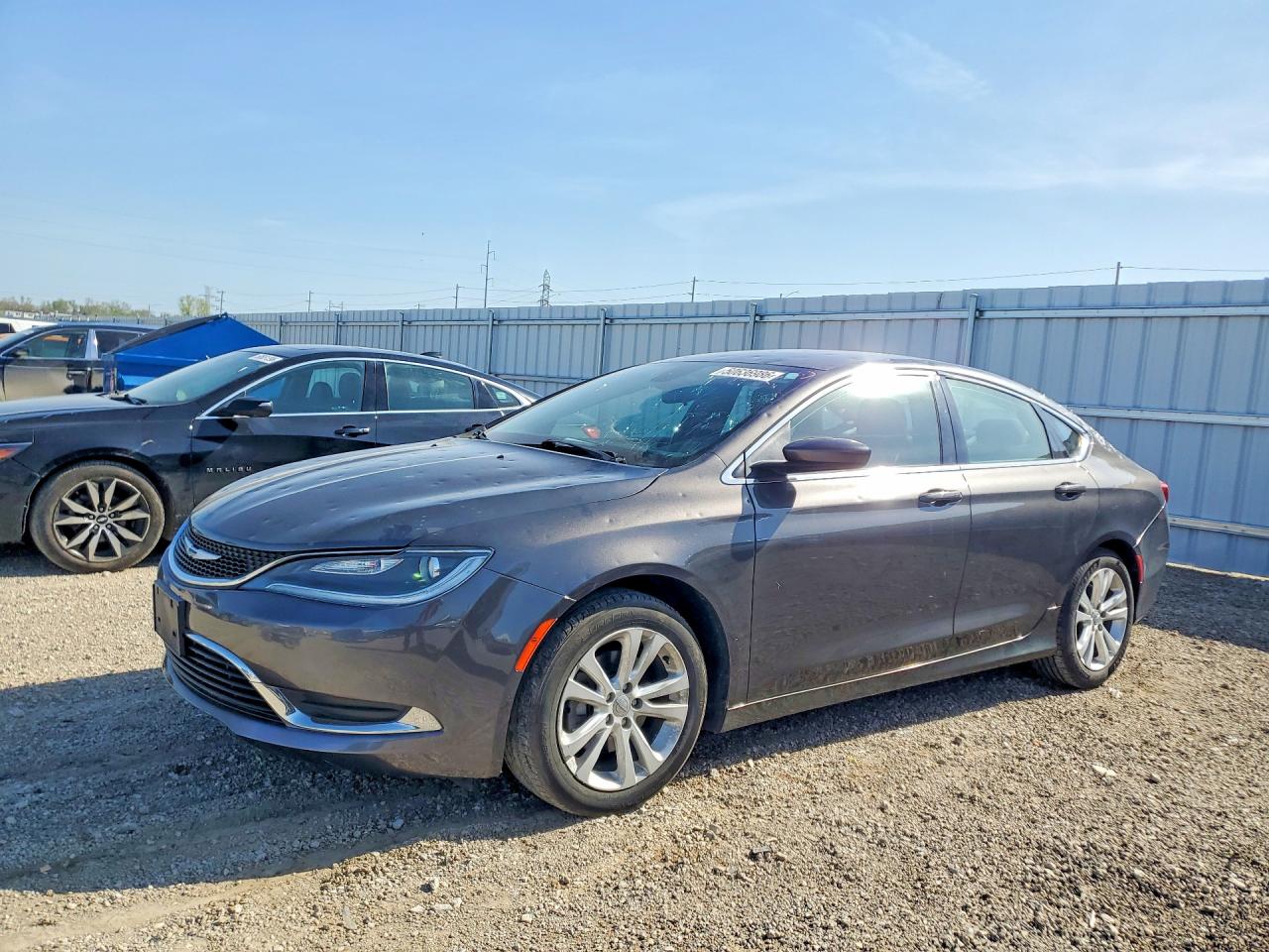 Salvage Chrysler 200 Image