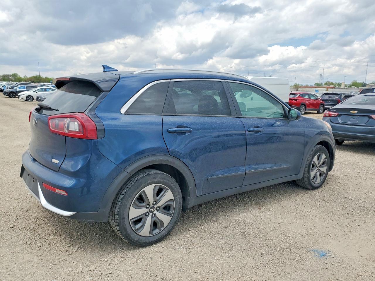 Kia Niro Lx