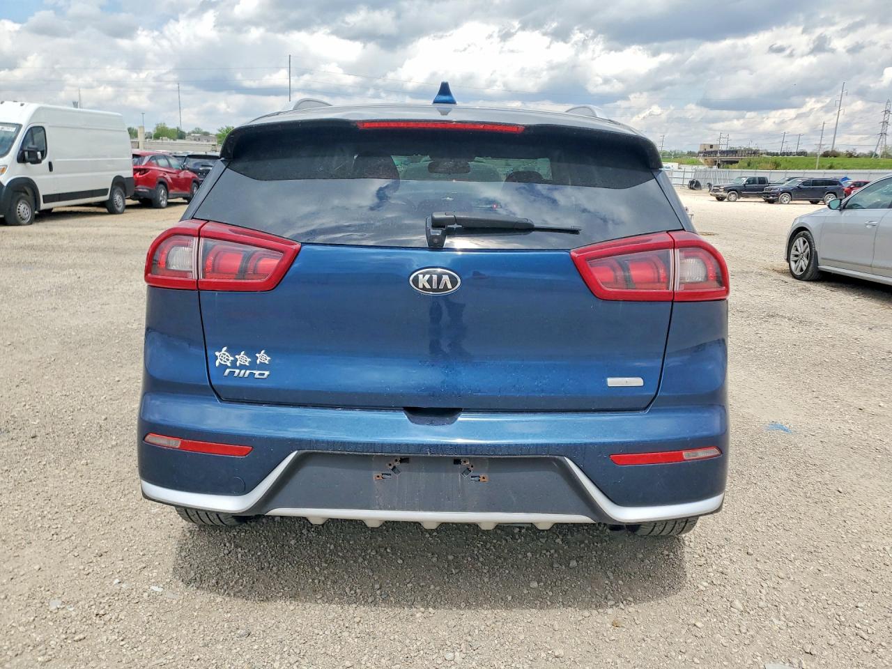 Kia Niro Lx