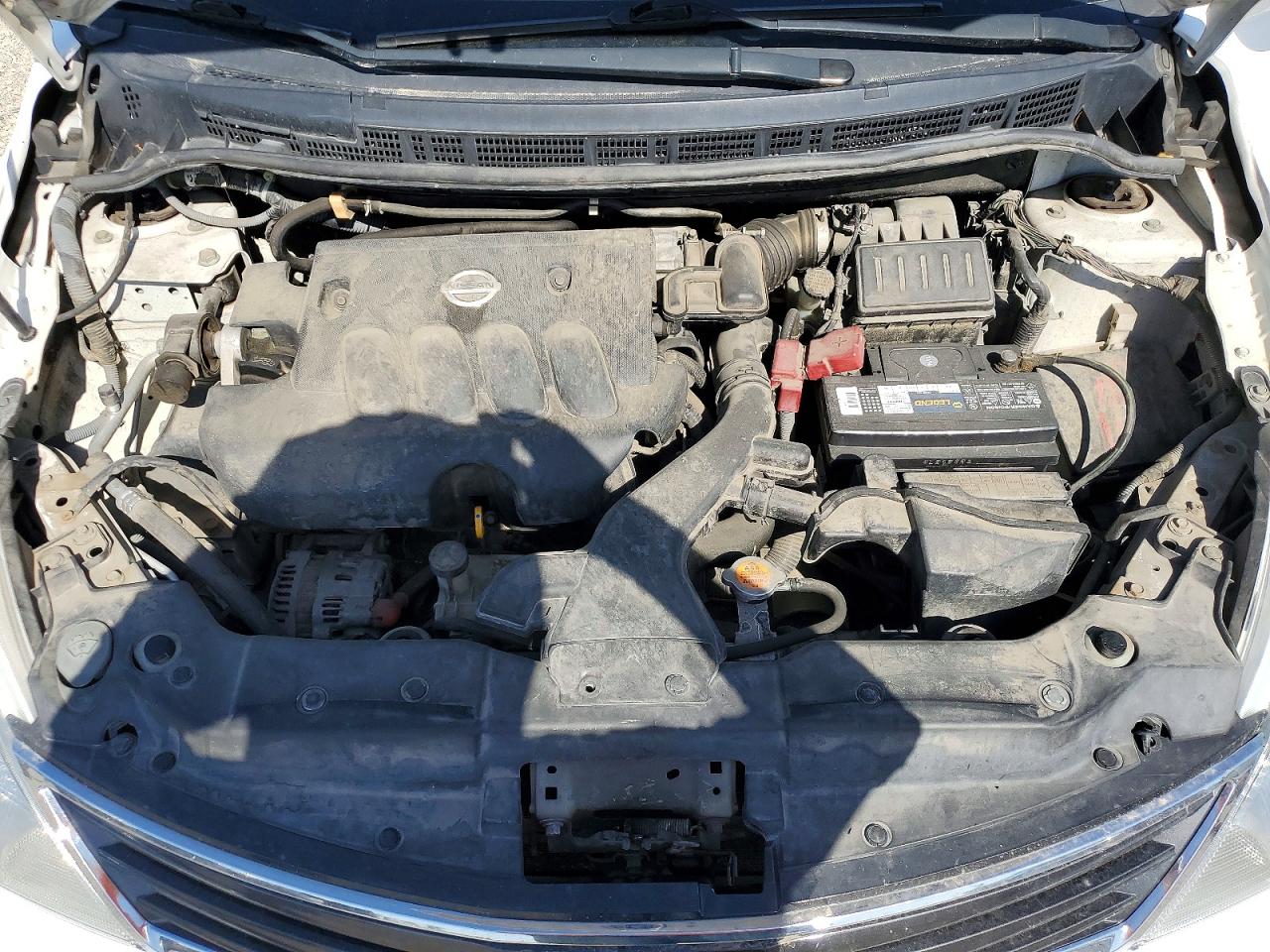 Nissan Versa 1.8 S