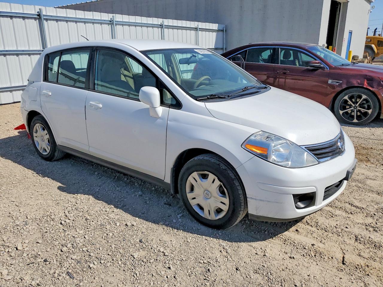 Nissan Versa 1.8 S