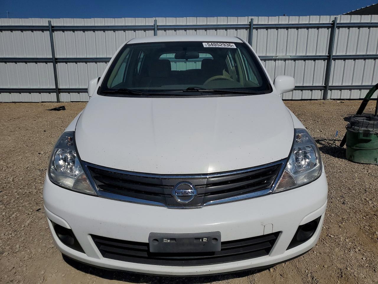 Nissan Versa 1.8 S