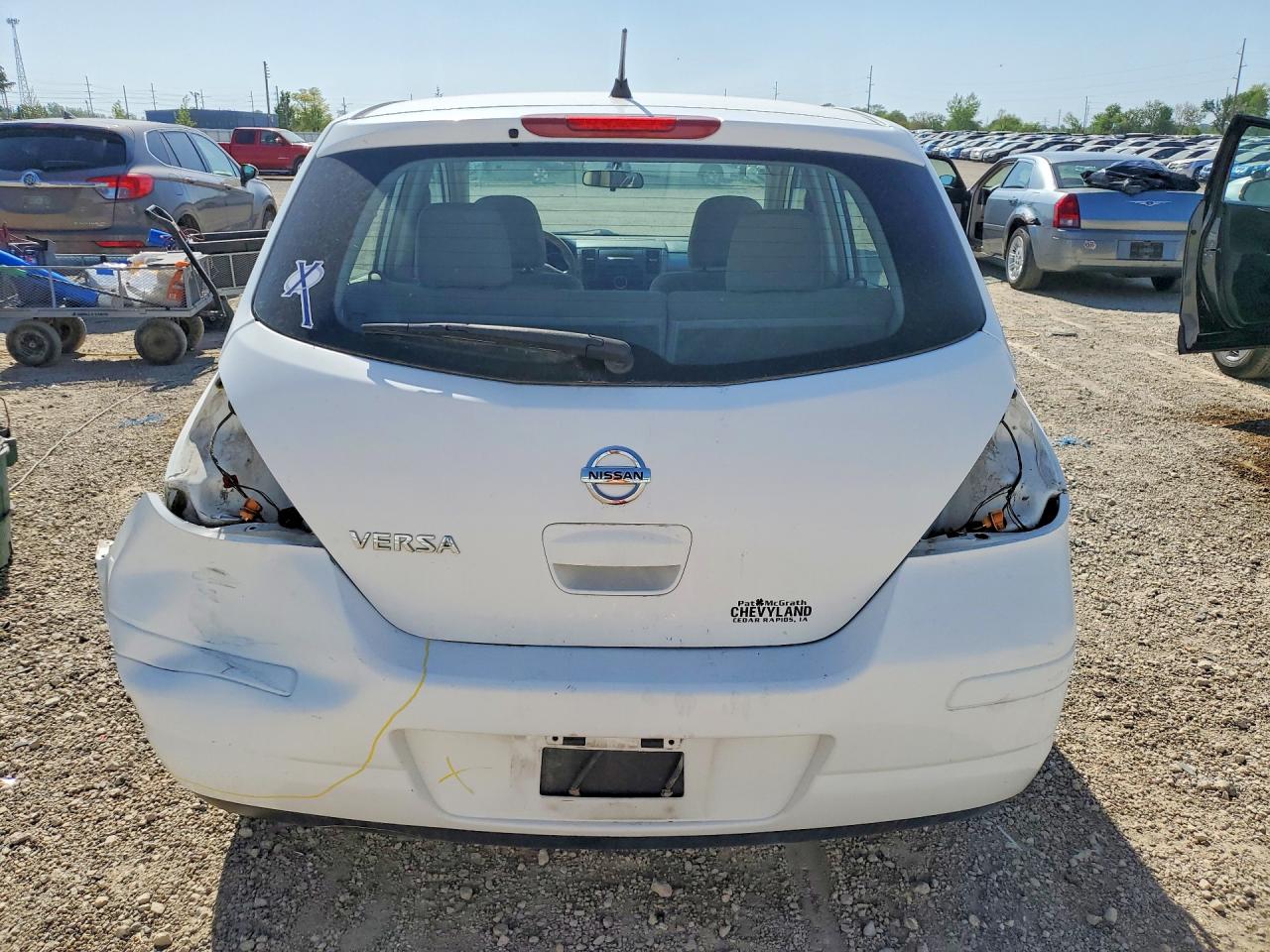 Nissan Versa 1.8 S
