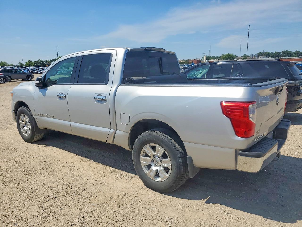 Nissan Titan Sv