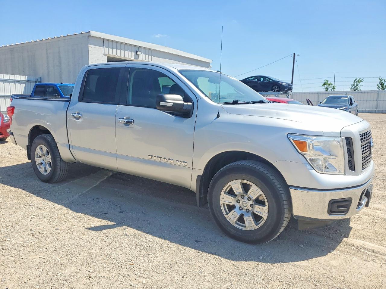 Nissan Titan Sv