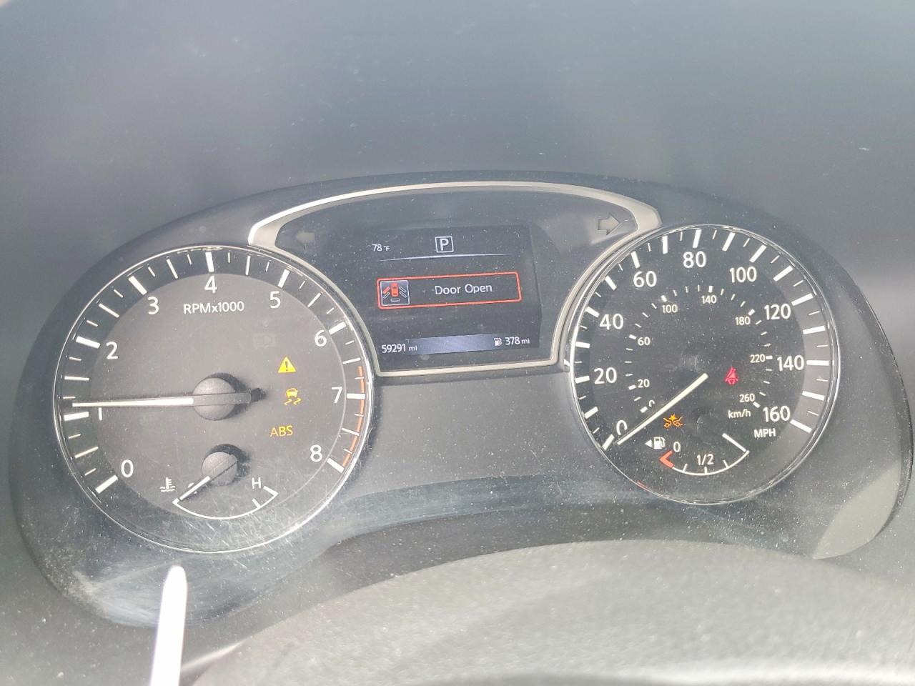 Nissan Pathfinder Sv