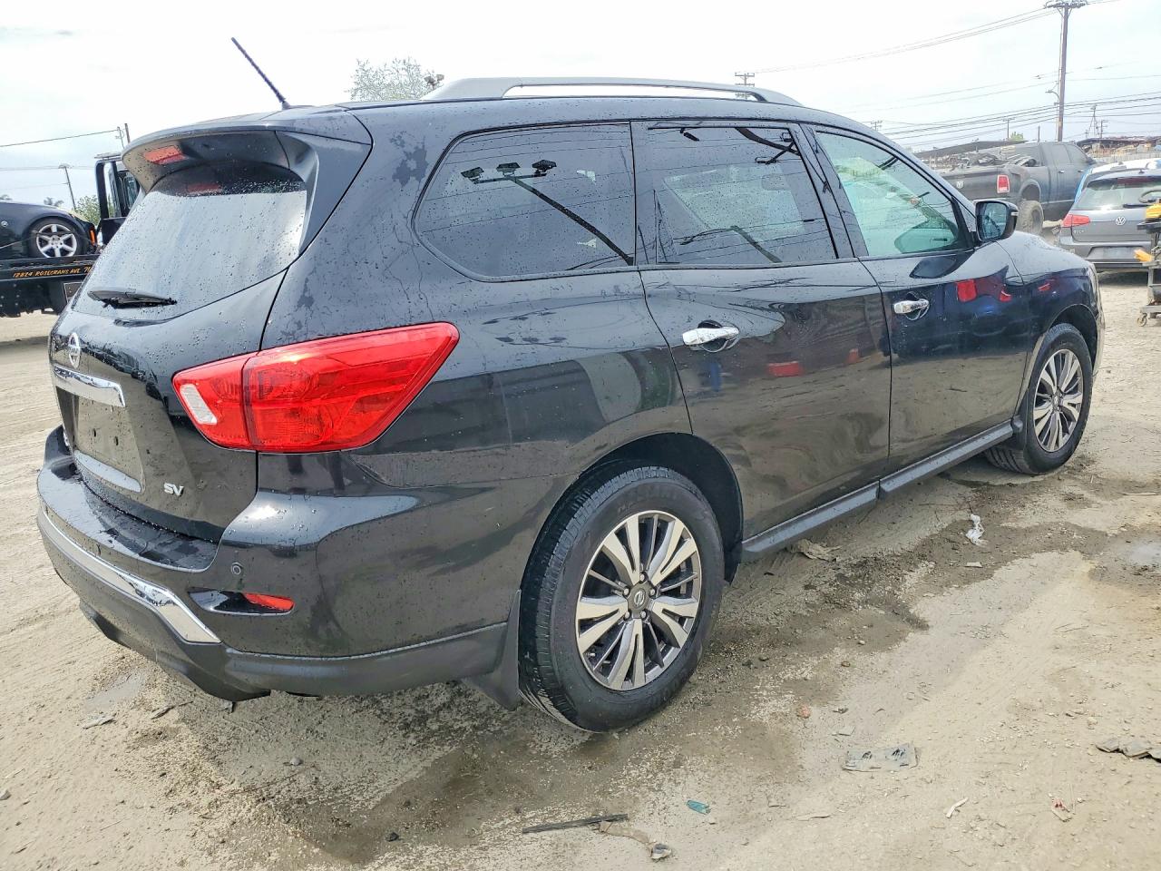 Nissan Pathfinder Sv
