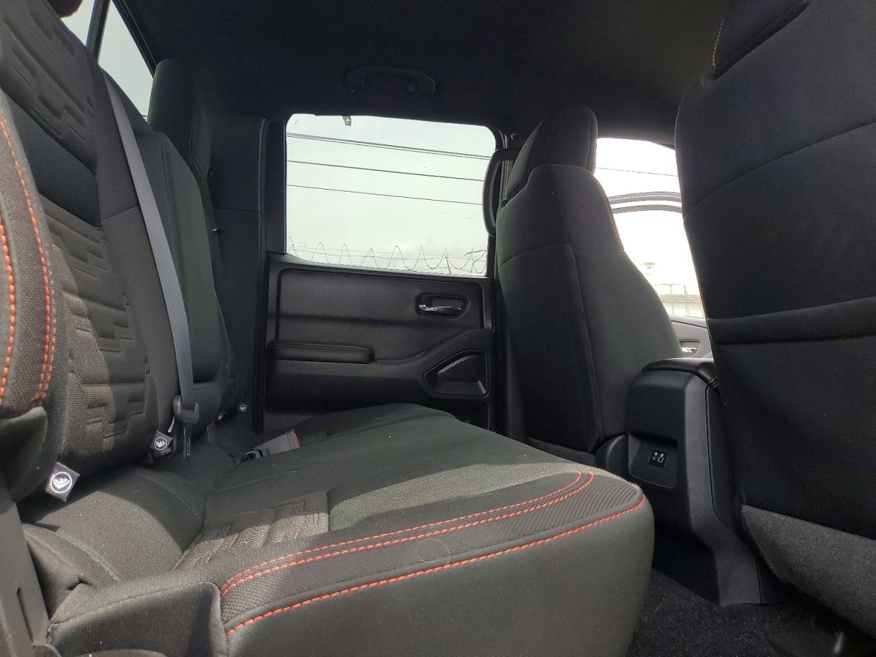 Nissan Frontier Pro-x