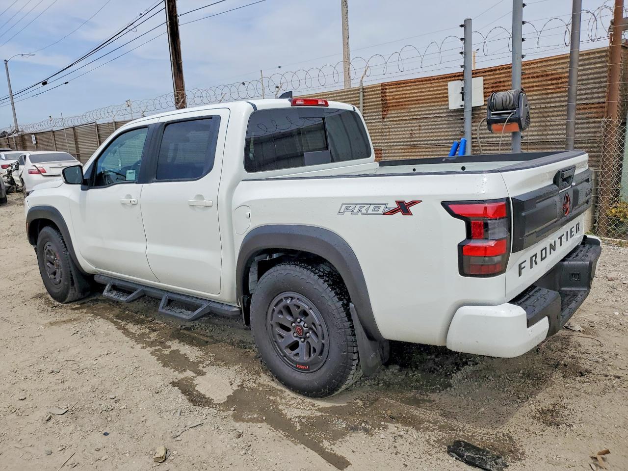 Nissan Frontier Pro-x