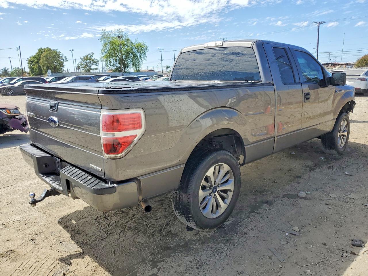 Ford F-150 Super Cab
