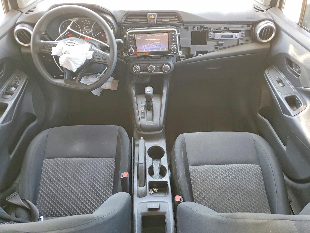 Nissan Versa S