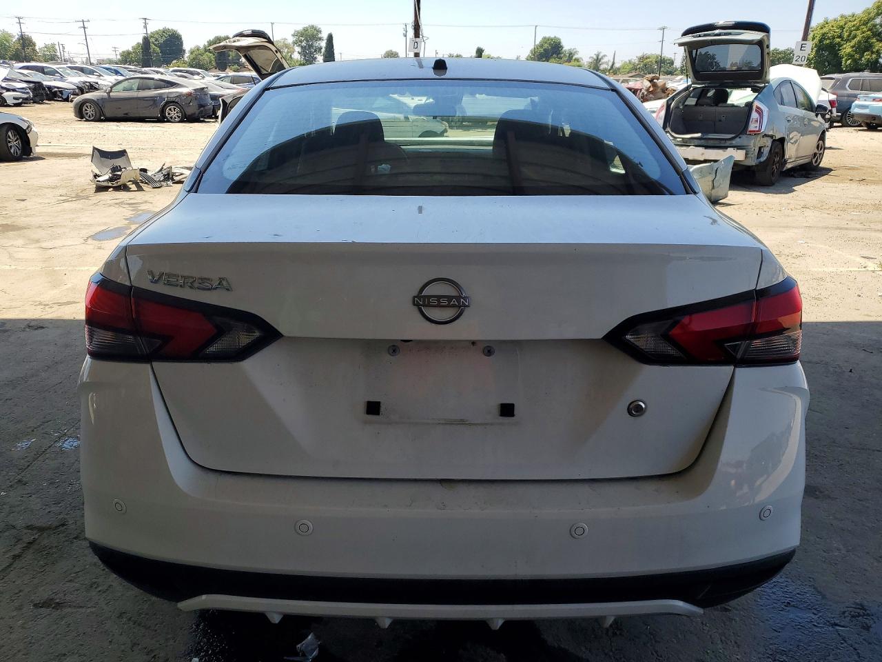 Nissan Versa S