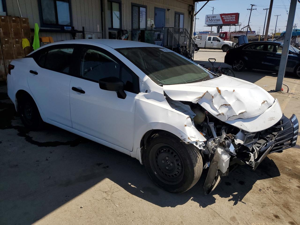 Nissan Versa S