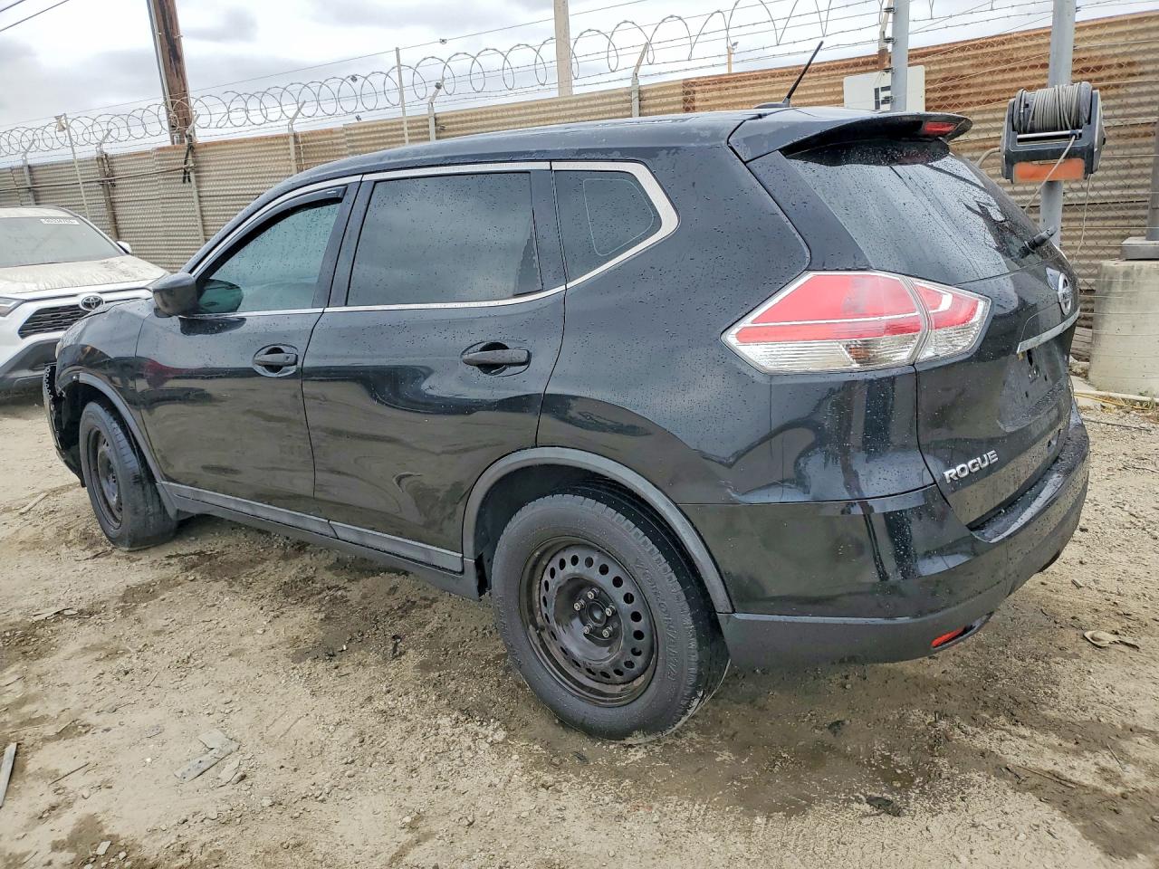 Nissan Rogue S