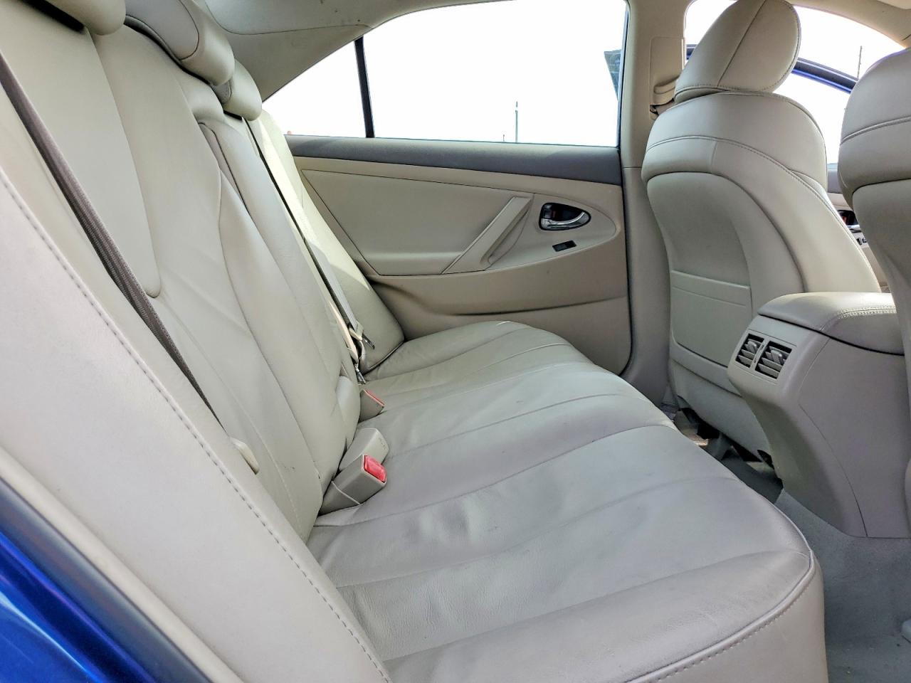 Toyota Camry Hybrid