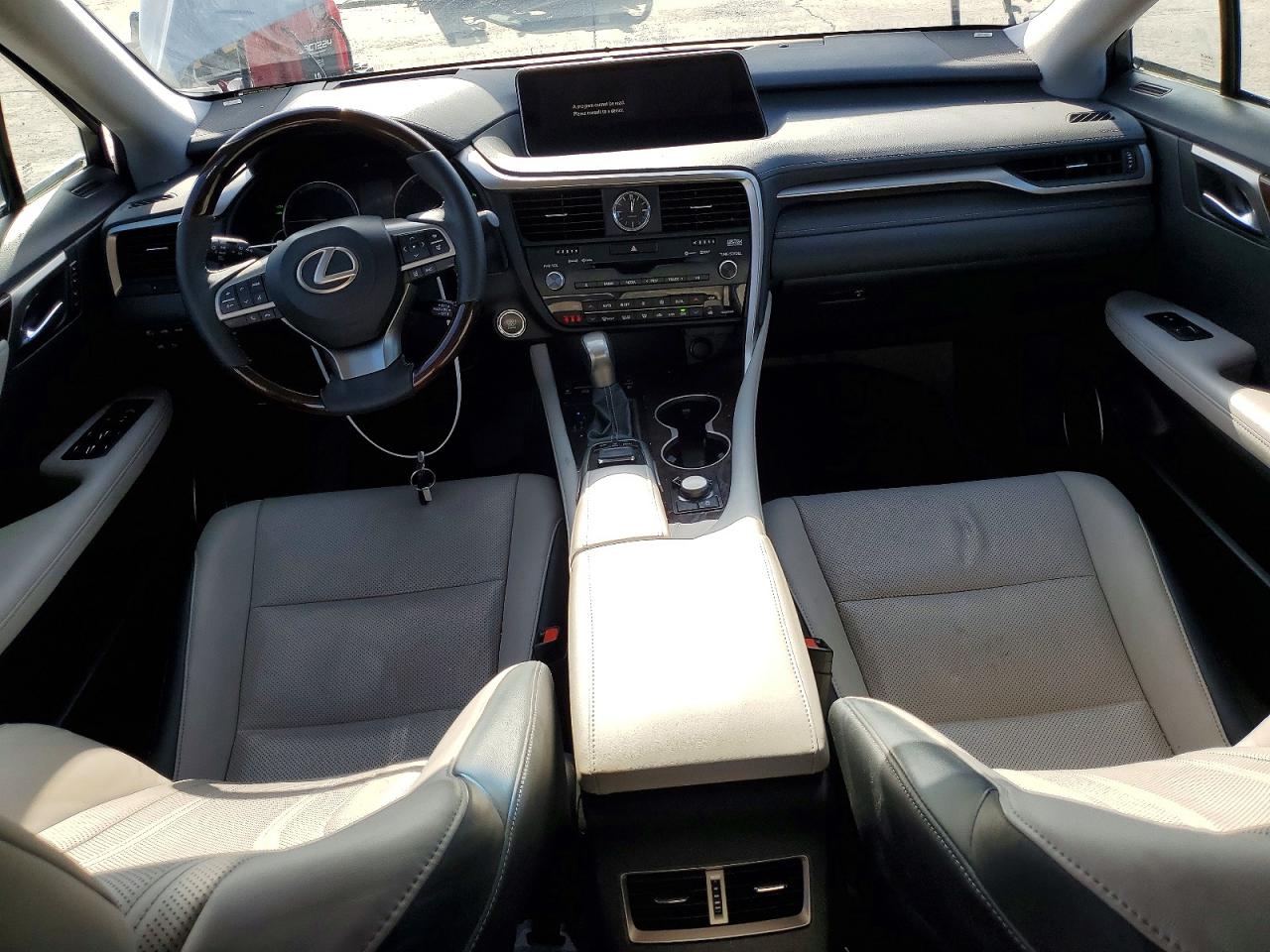 Lexus RX Base