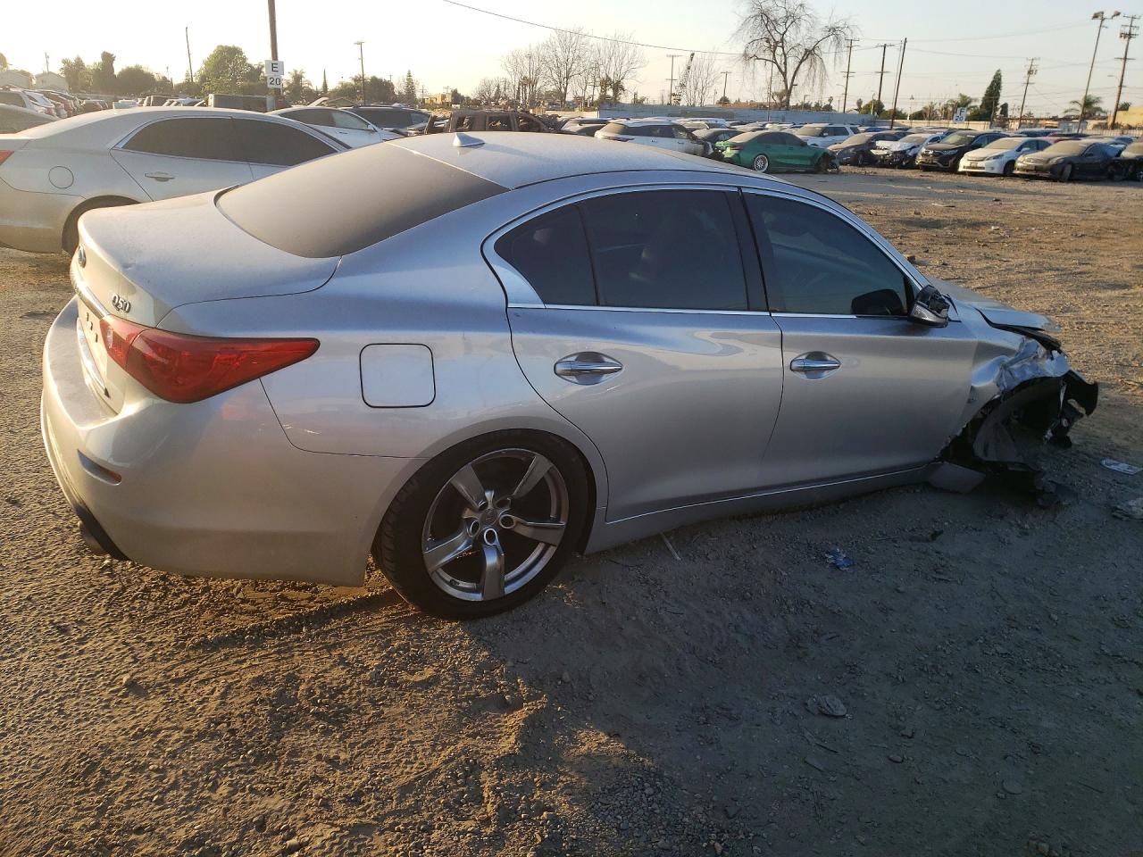 INFINITI Q50 Base