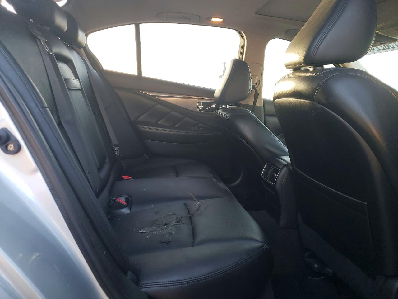 INFINITI Q50 Base