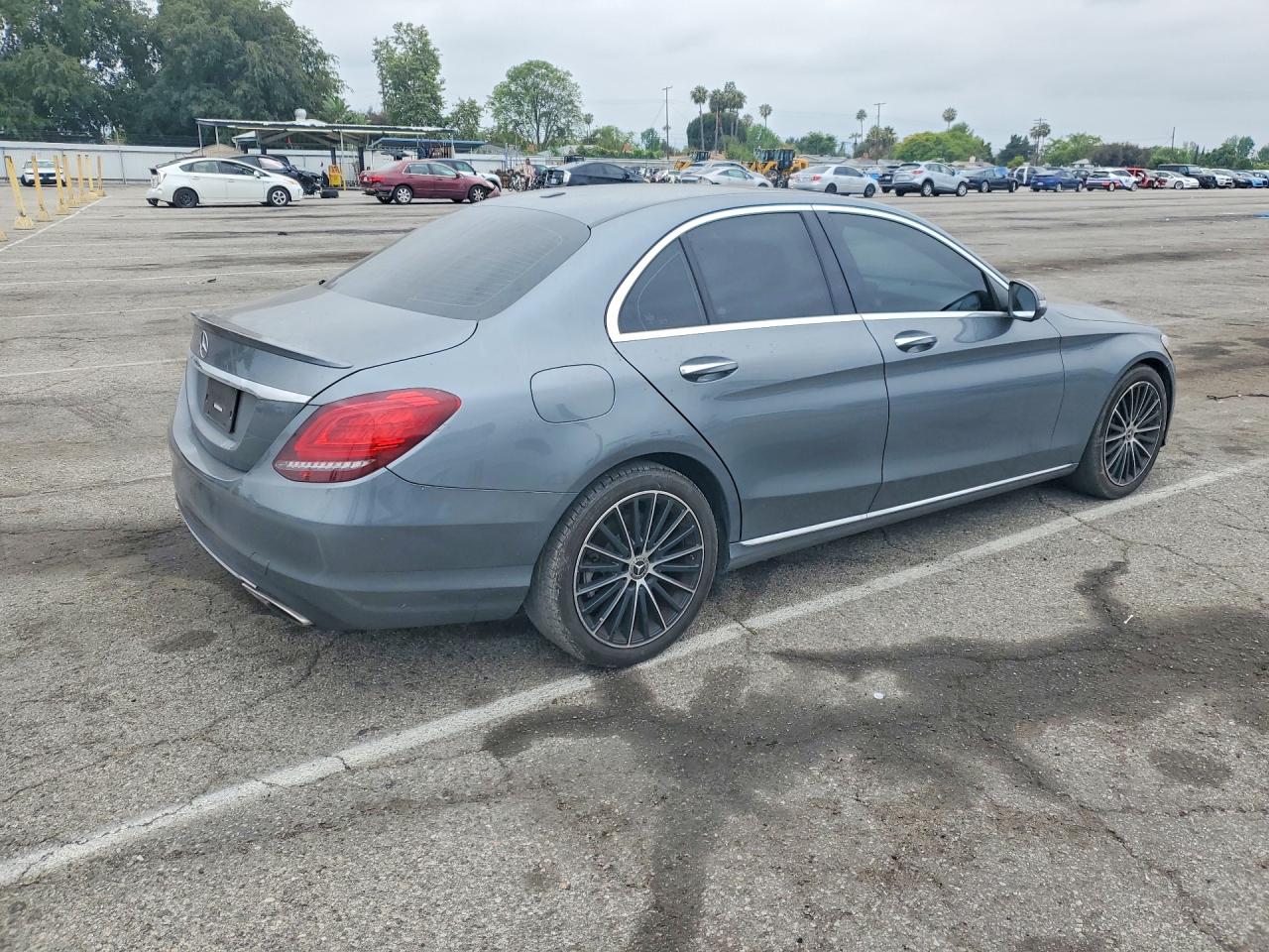 Mercedes-Benz C-Class 300