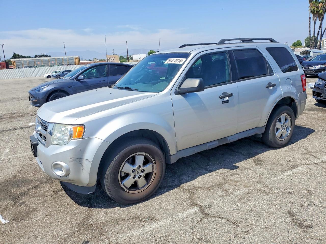 Salvage Ford Escape Image