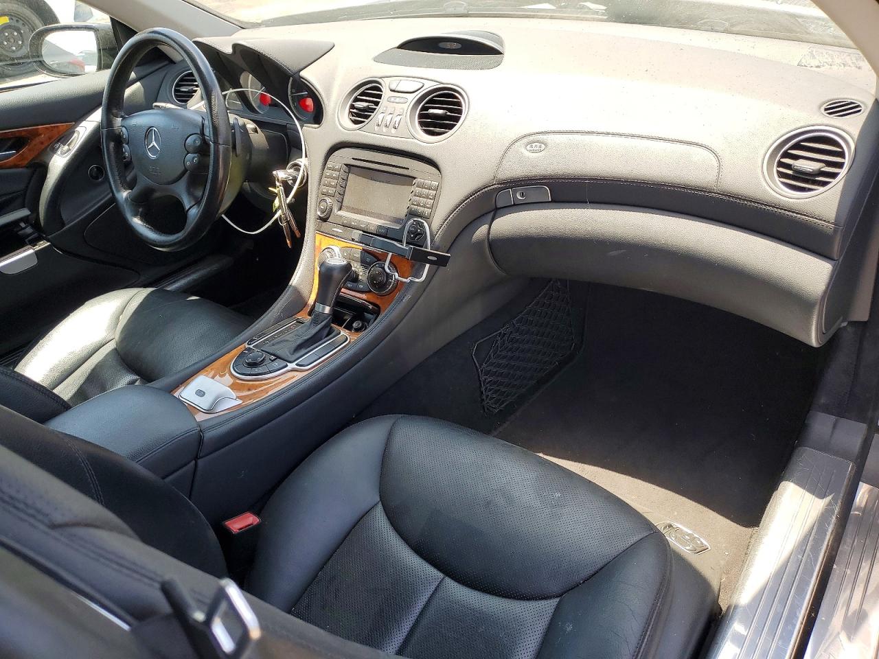 Mercedes-Benz S-Class 550