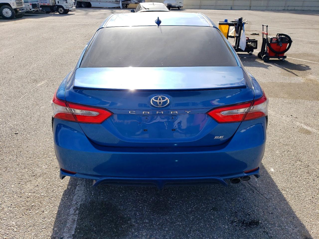 Toyota Camry L