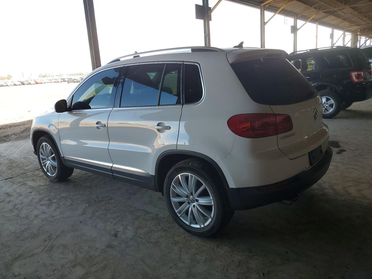 Volkswagen Tiguan S
