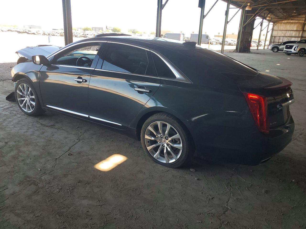 Cadillac XTS Luxury Collection