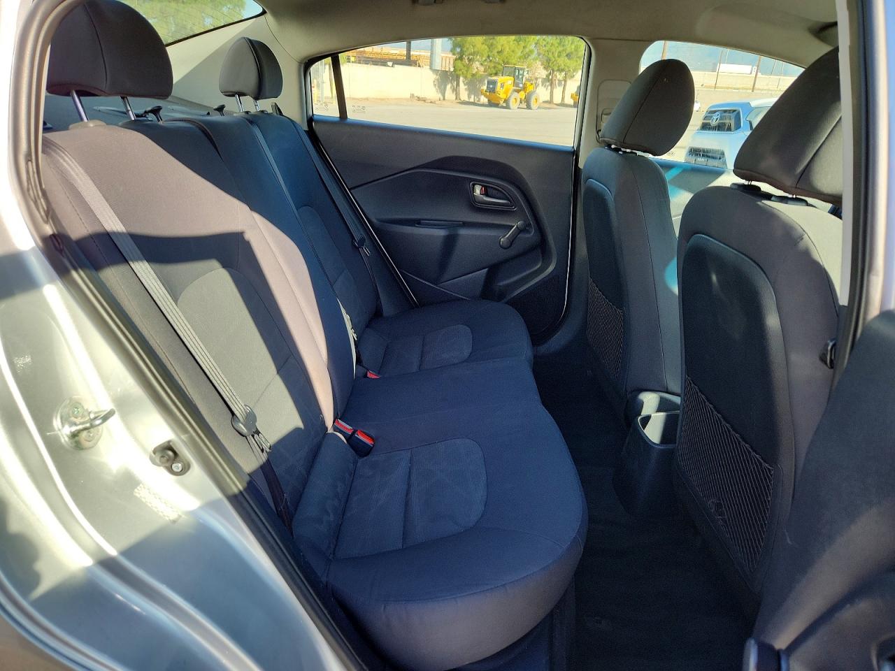 Kia Rio Lx