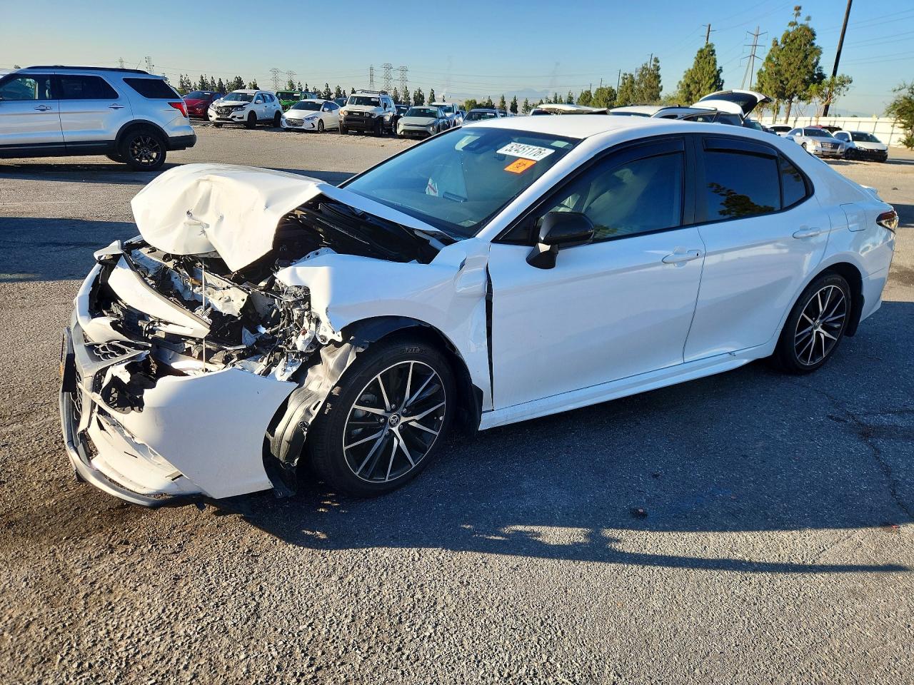 Salvage Toyota Camry Image
