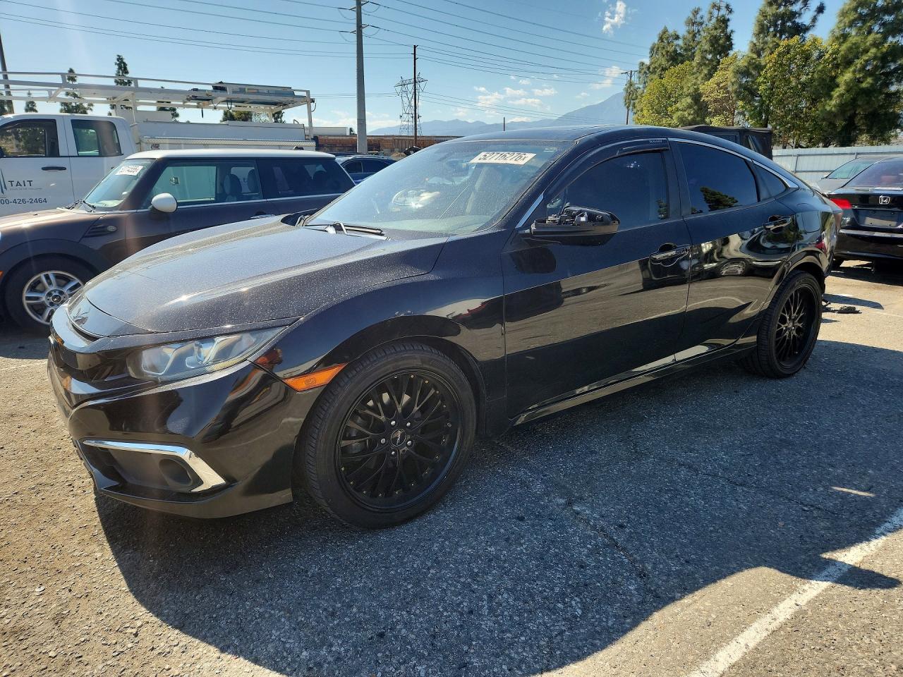 Salvage Honda Civic Image
