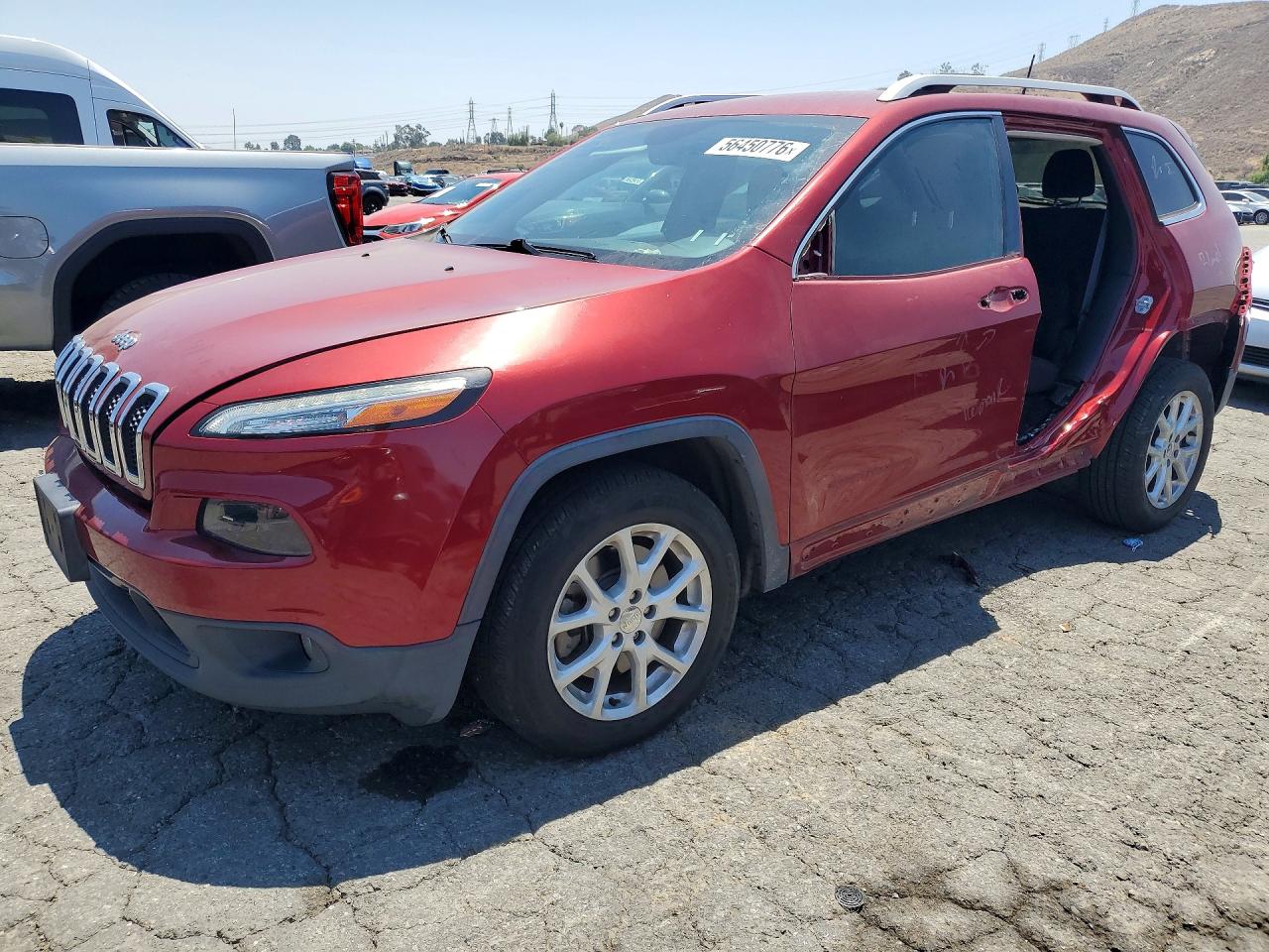 Salvage Jeep Cherokee Image