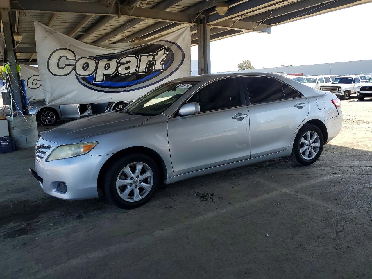 Salvage Toyota Camry Image