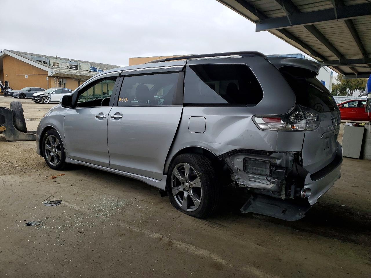 Toyota Sienna Se