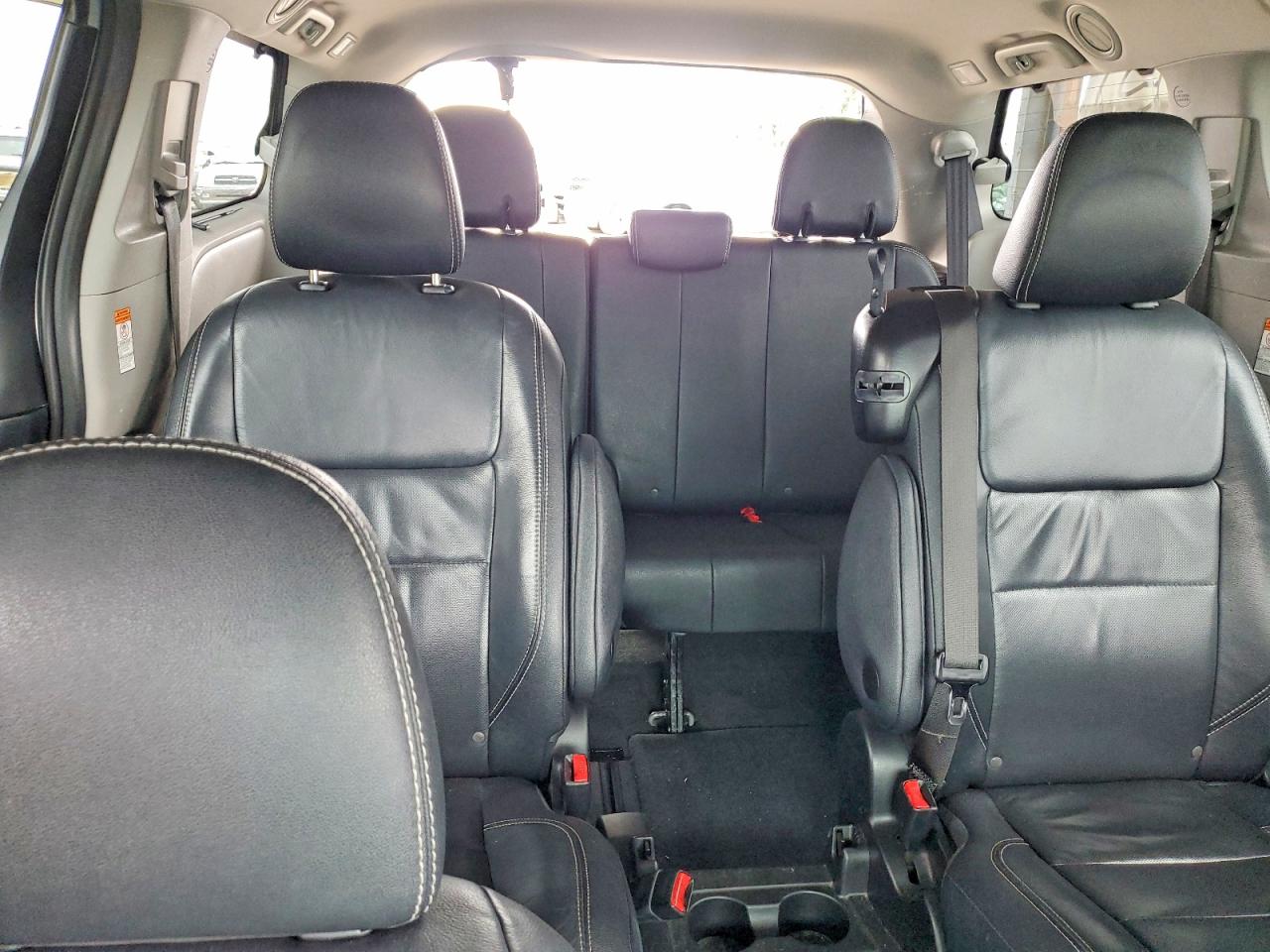 Toyota Sienna Se
