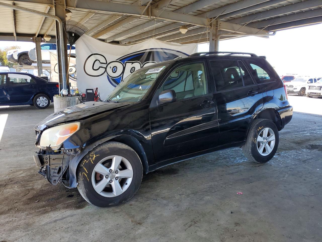 Salvage Toyota RAV4 Image