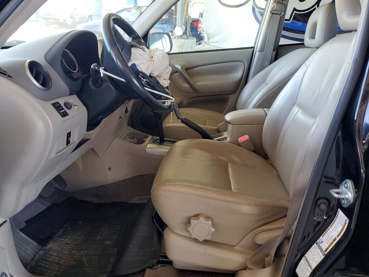 Toyota RAV4 Base