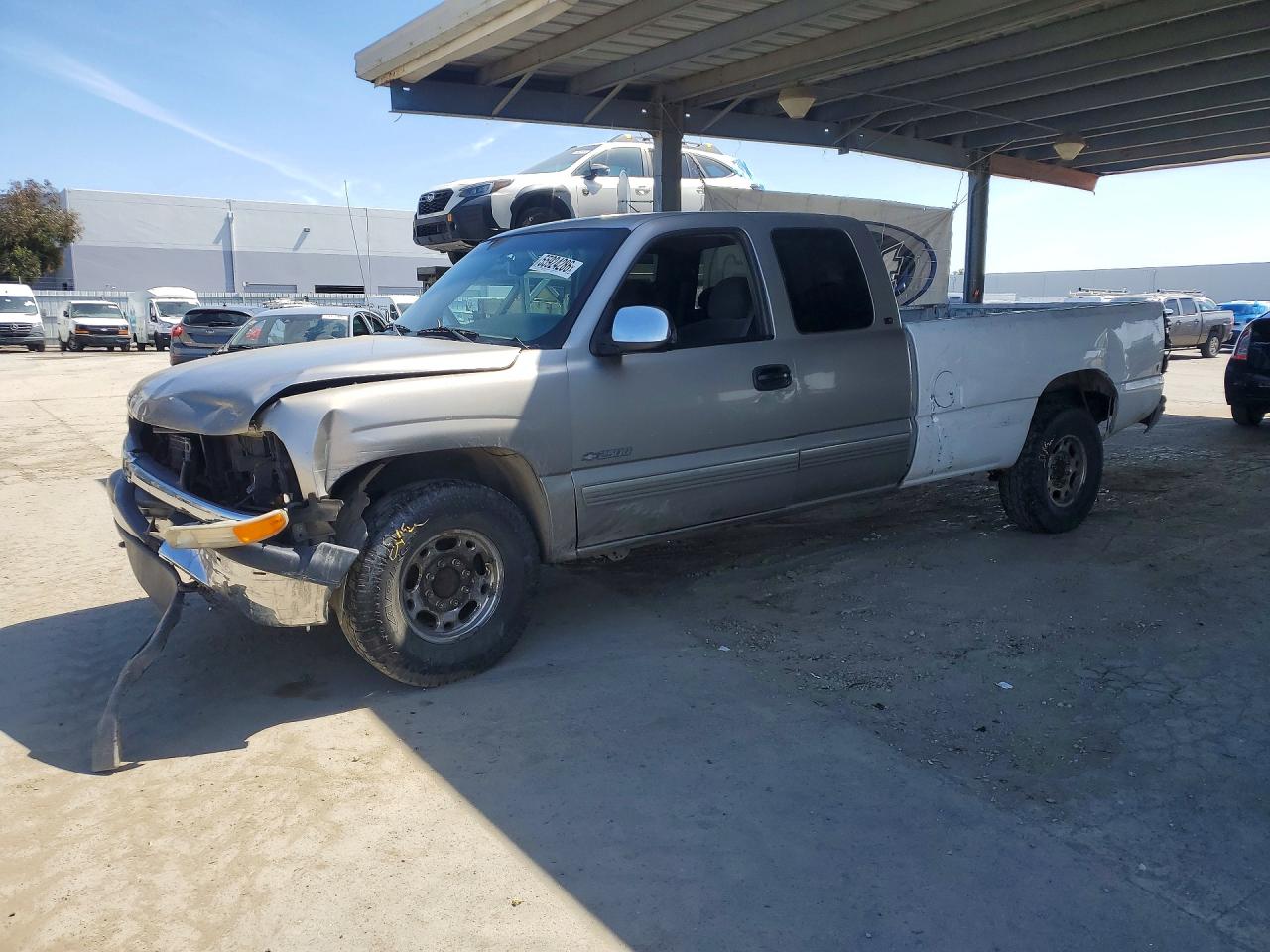 Salvage Chevrolet Silverado Image