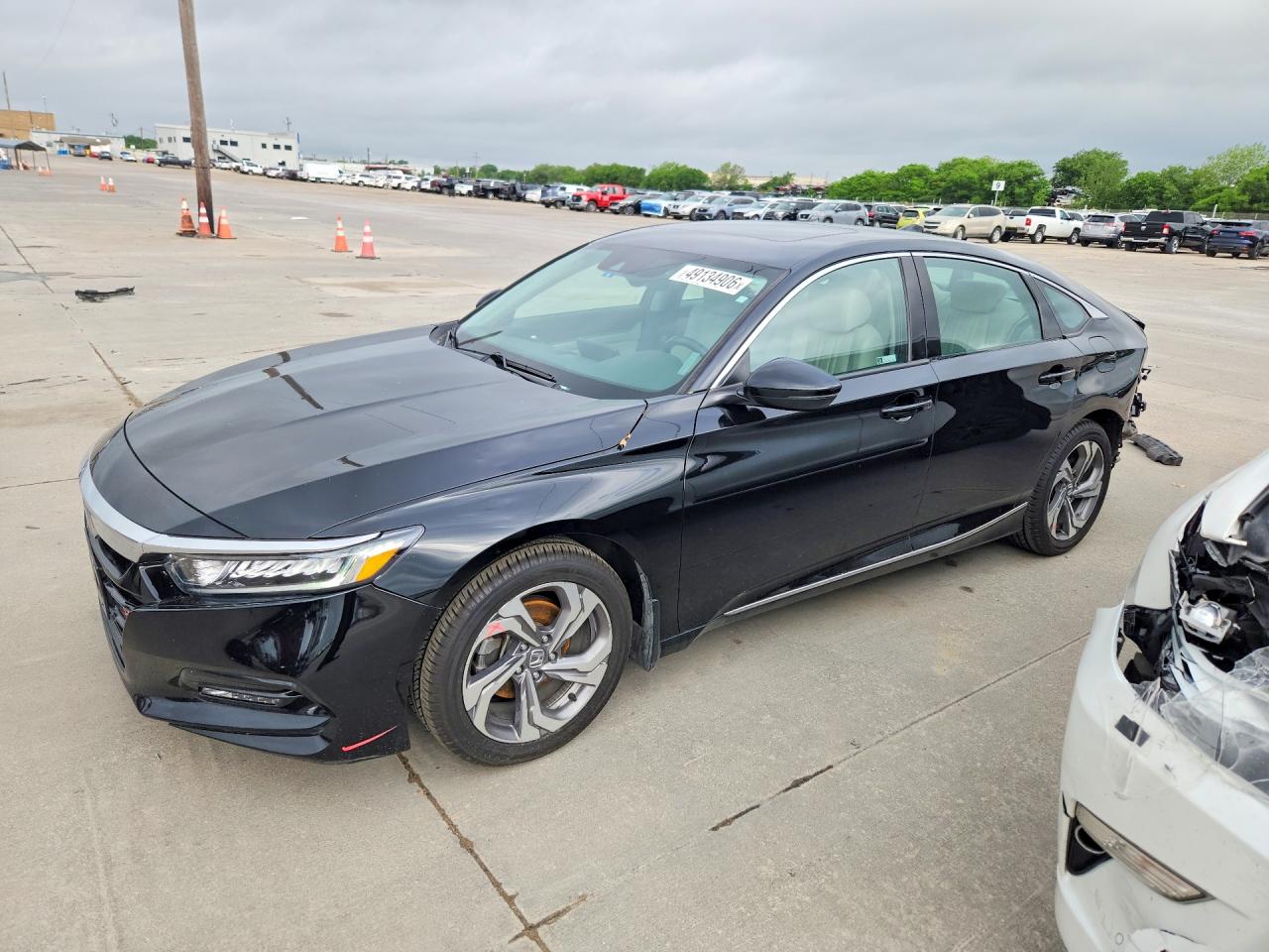 Salvage Honda Accord Image