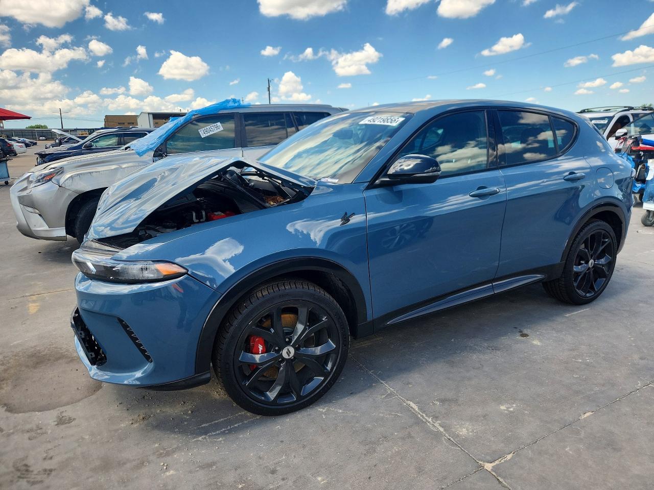 Salvage Dodge Hornet Image
